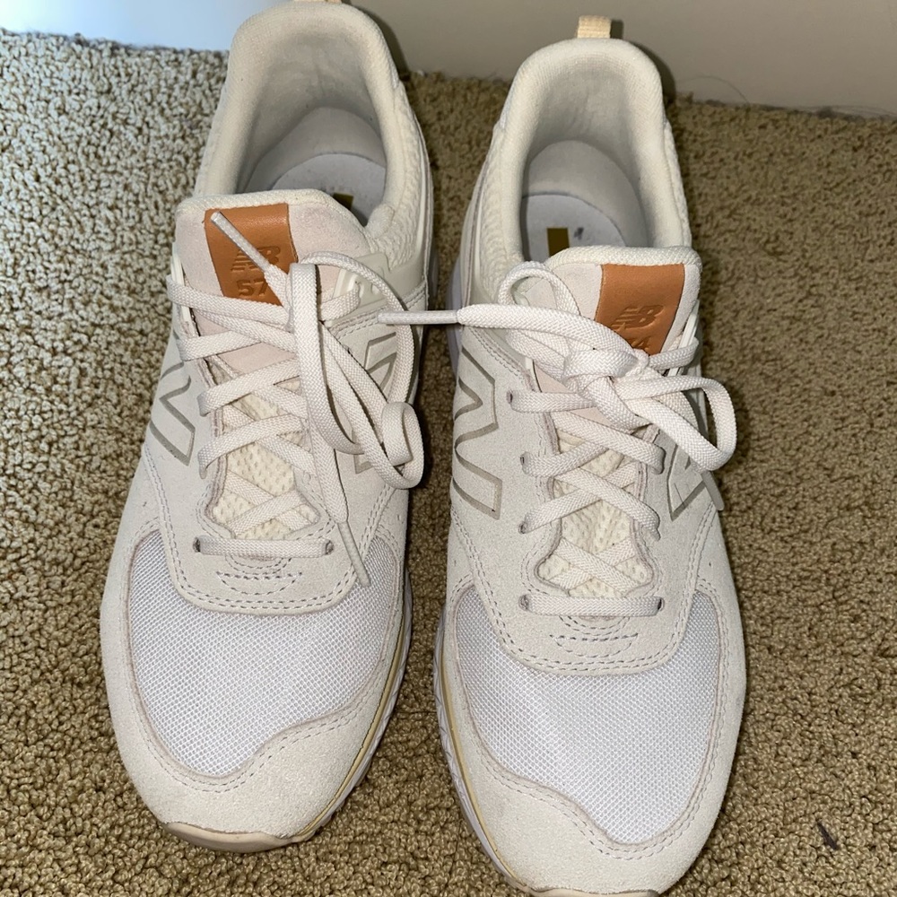 NEW BALANCE 574 - SIZE 7.5